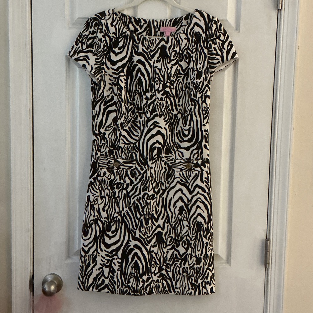 Lilly Pulitzer Full Entourage Cameo White Brown Zebra LAYTON Cap Sleeve Dress 6